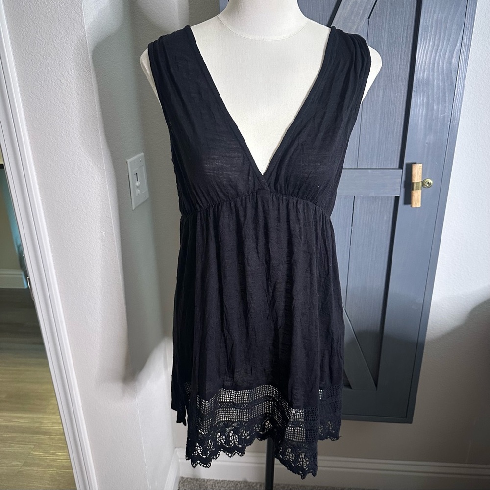 Venus Black Sleeveless Cover Up with Lace Hem. Size Small